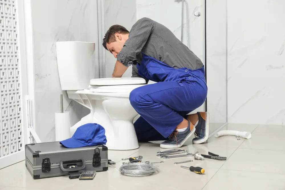 Toilet Installation in Leisure City